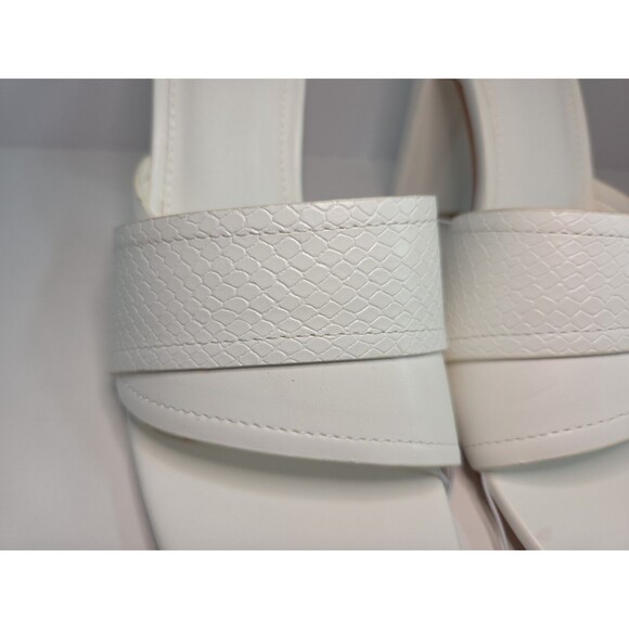 YVO People Open Toe White High heeled Slip On sandal Snakeskin Embossed Sz 8 W - Picture 3 of 9
